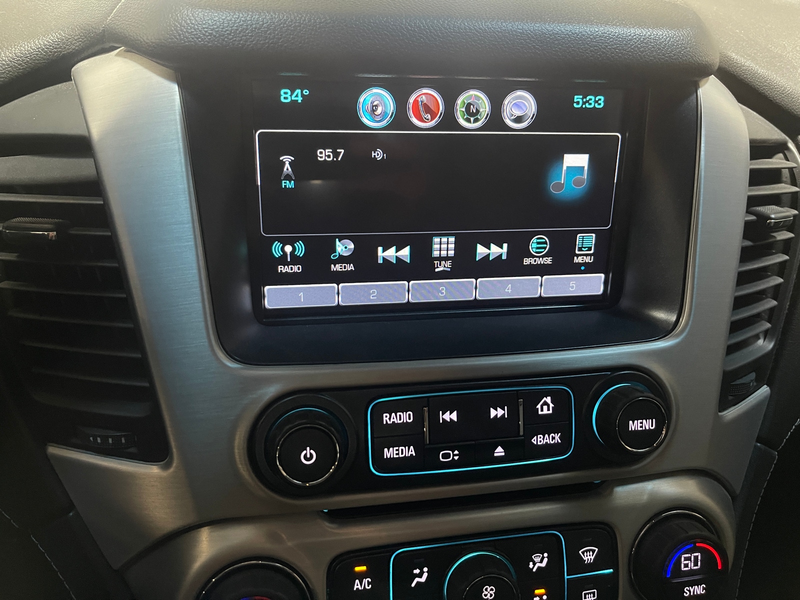 Thumbnail: 2017 GMC Yukon - 4