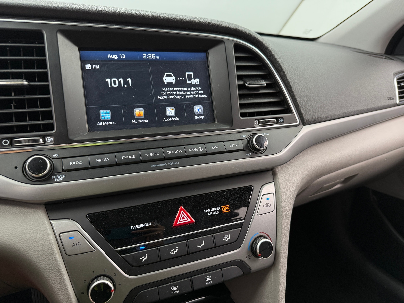 Thumbnail: 2018 Hyundai Elantra - 4