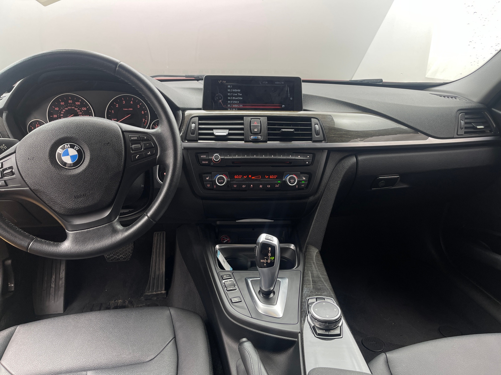 Thumbnail: 2015 BMW 3 Series - 2