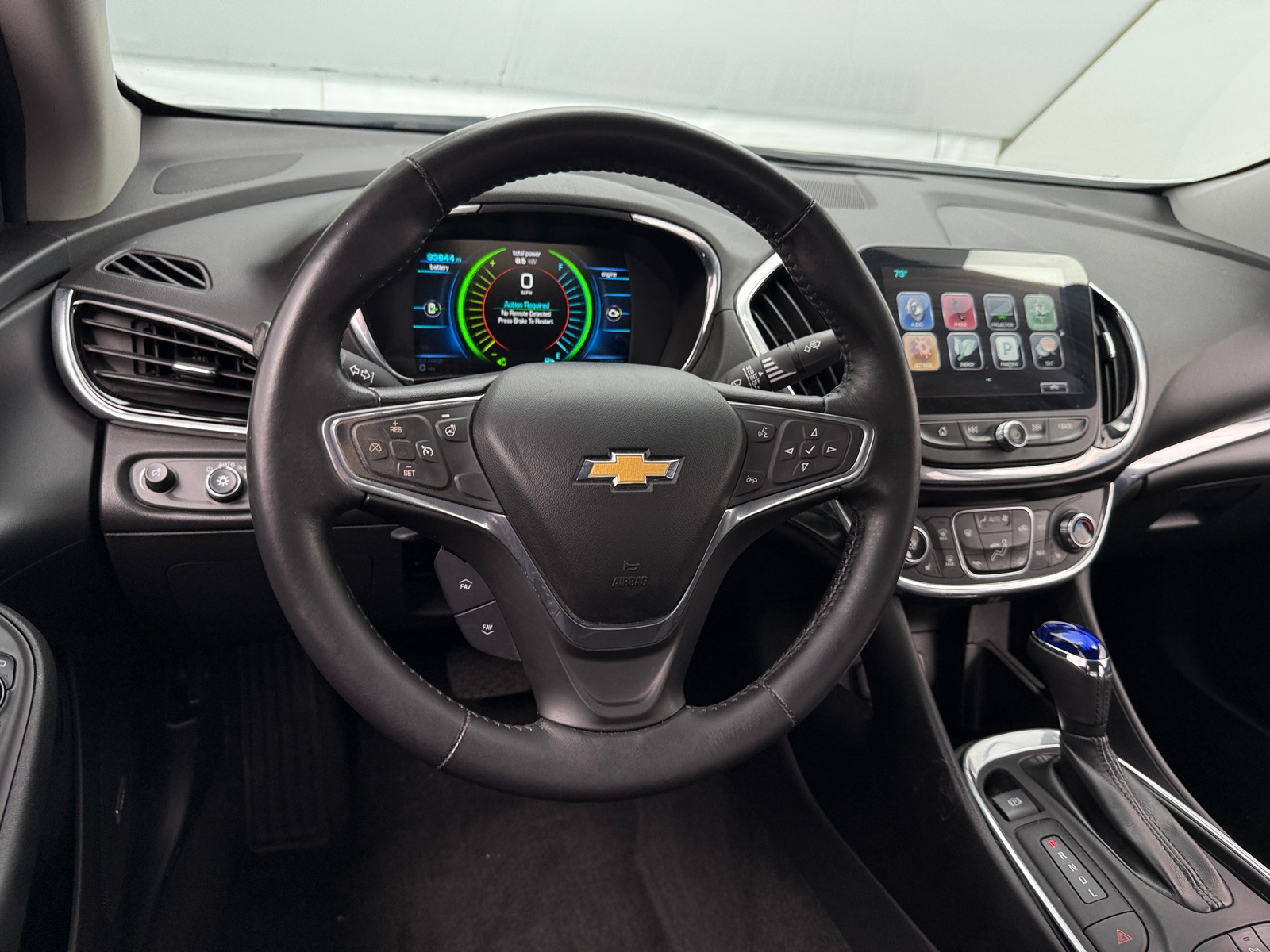 Thumbnail: 2017 Chevrolet Volt - 4