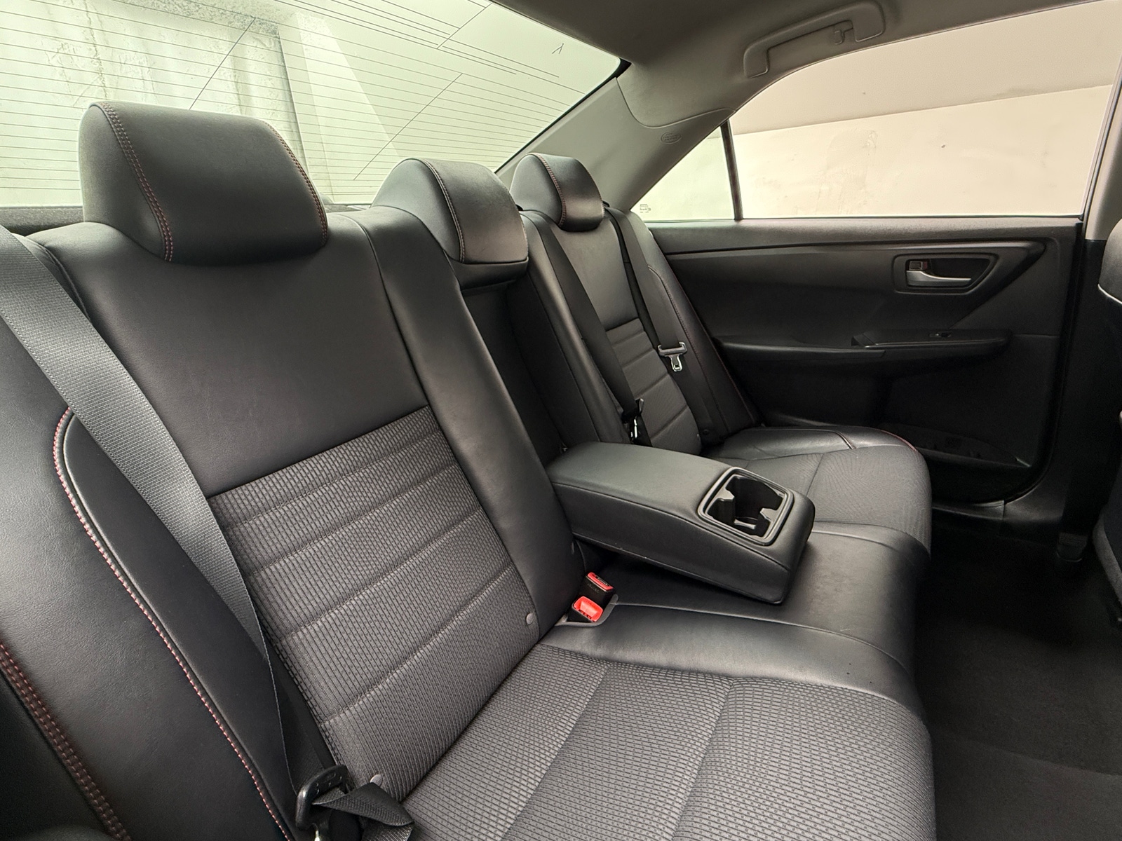 Thumbnail: 2017 Toyota Camry - 6
