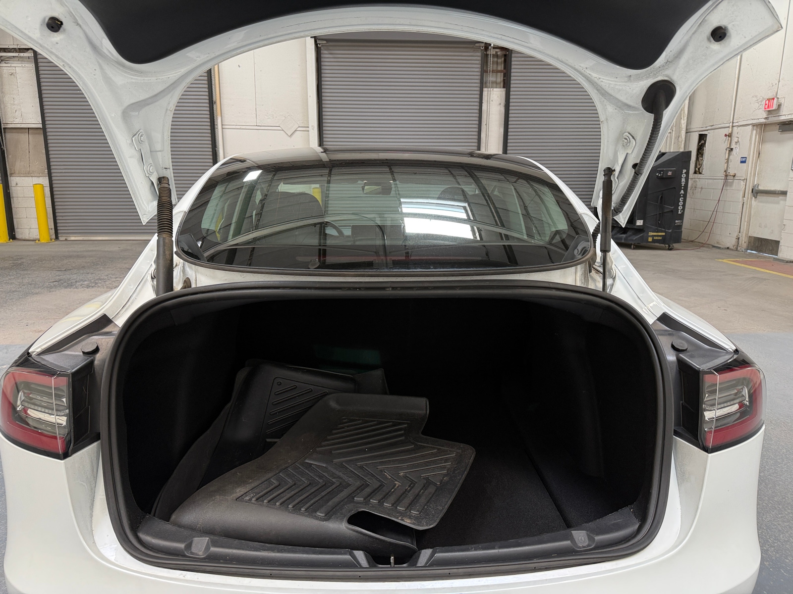 Thumbnail: 2023 Tesla Model 3 - 6