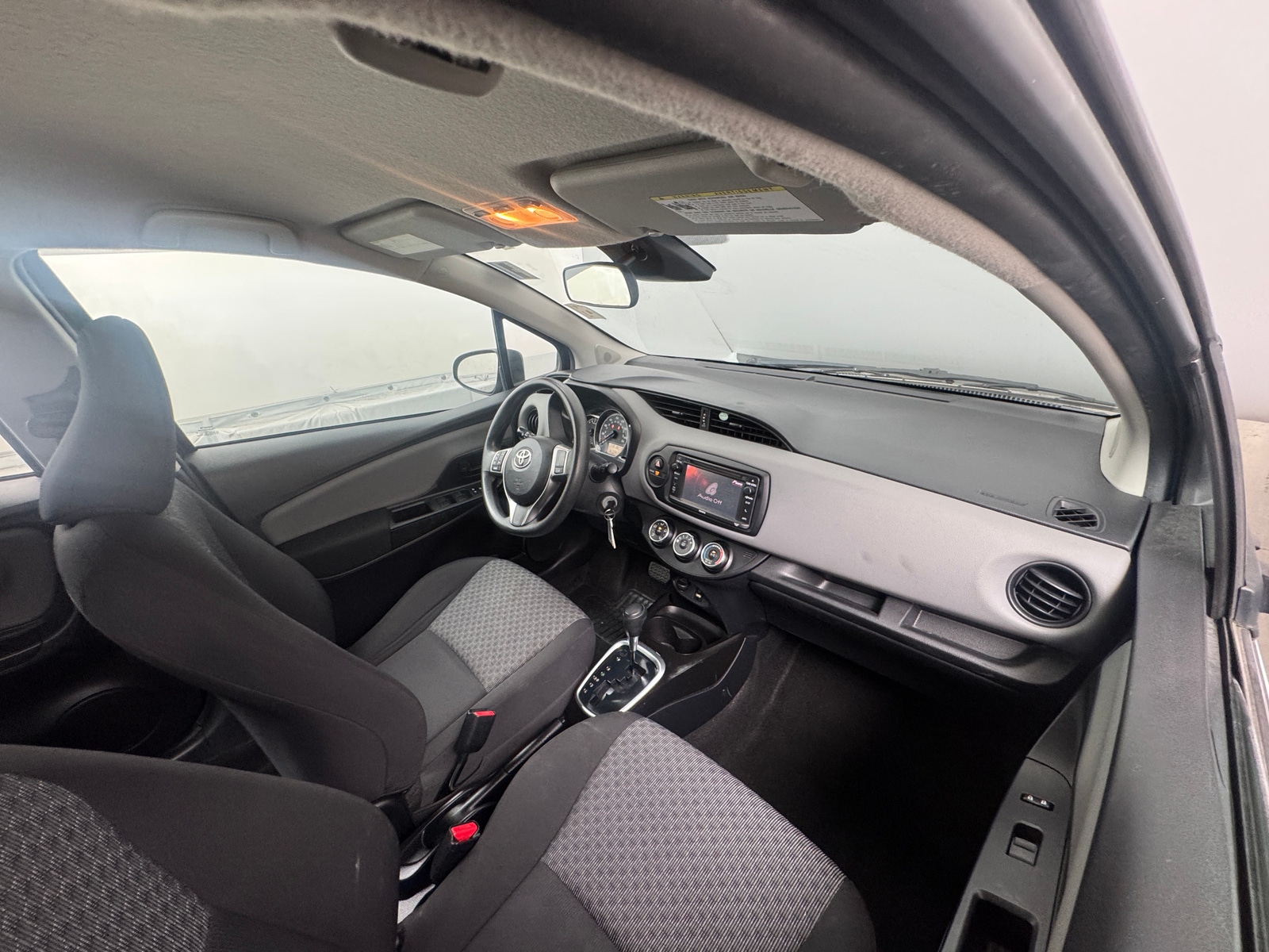Thumbnail: 2017 Toyota Yaris - 3