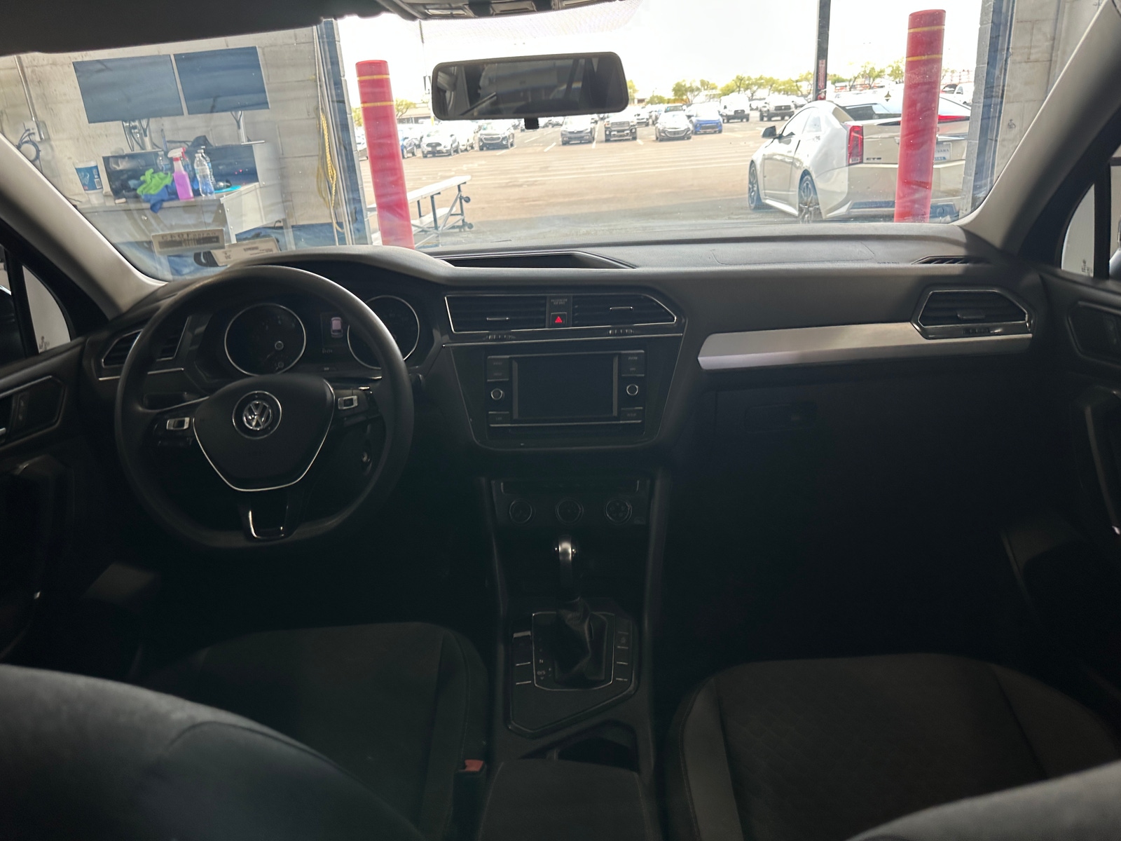 Thumbnail: 2018 Volkswagen Tiguan - 3