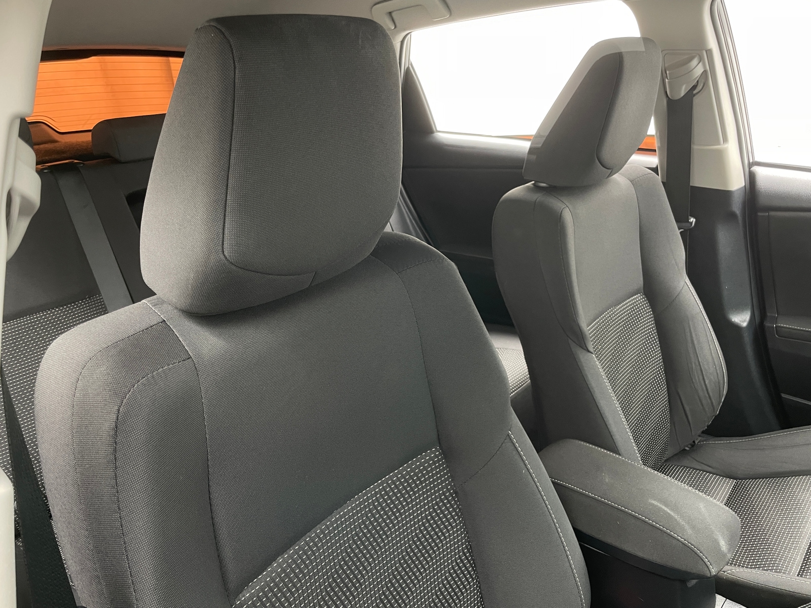 Thumbnail: 2018 Toyota Corolla iM - 2