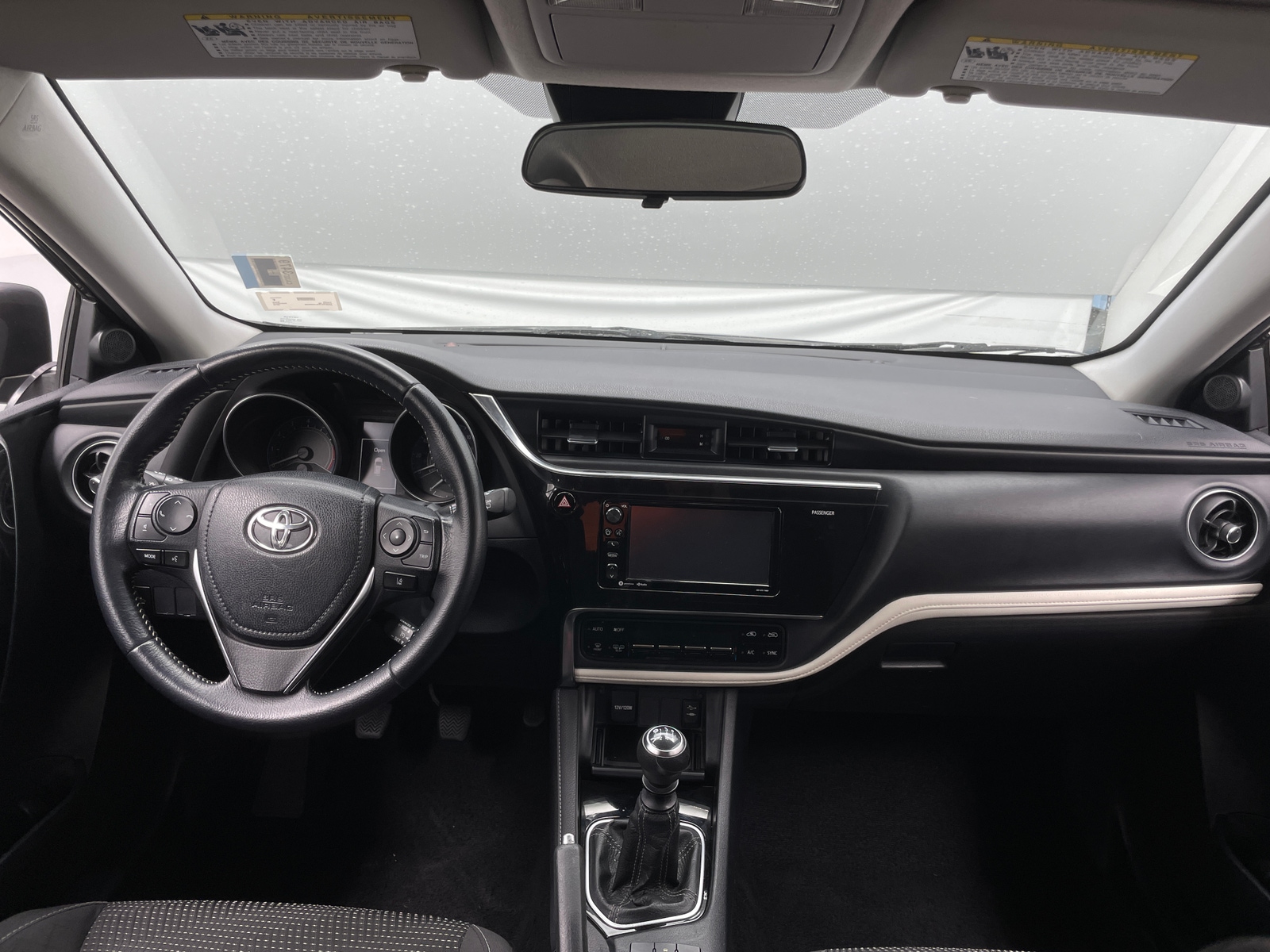 Thumbnail: 2018 Toyota Corolla iM - 3
