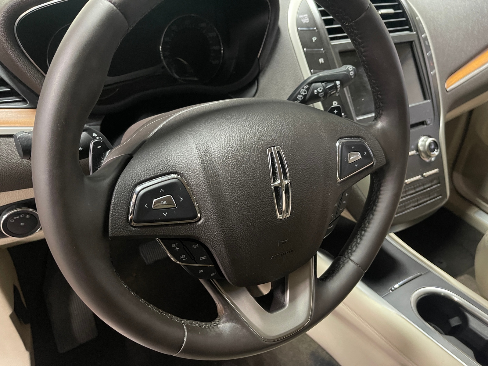 Thumbnail: 2019 Lincoln MKC - 4
