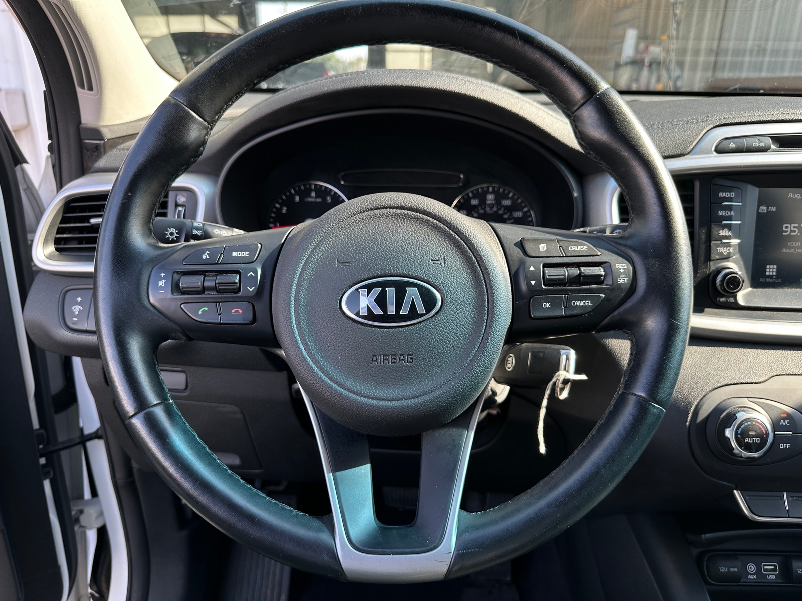 Thumbnail: 2018 Kia Sorento - 5