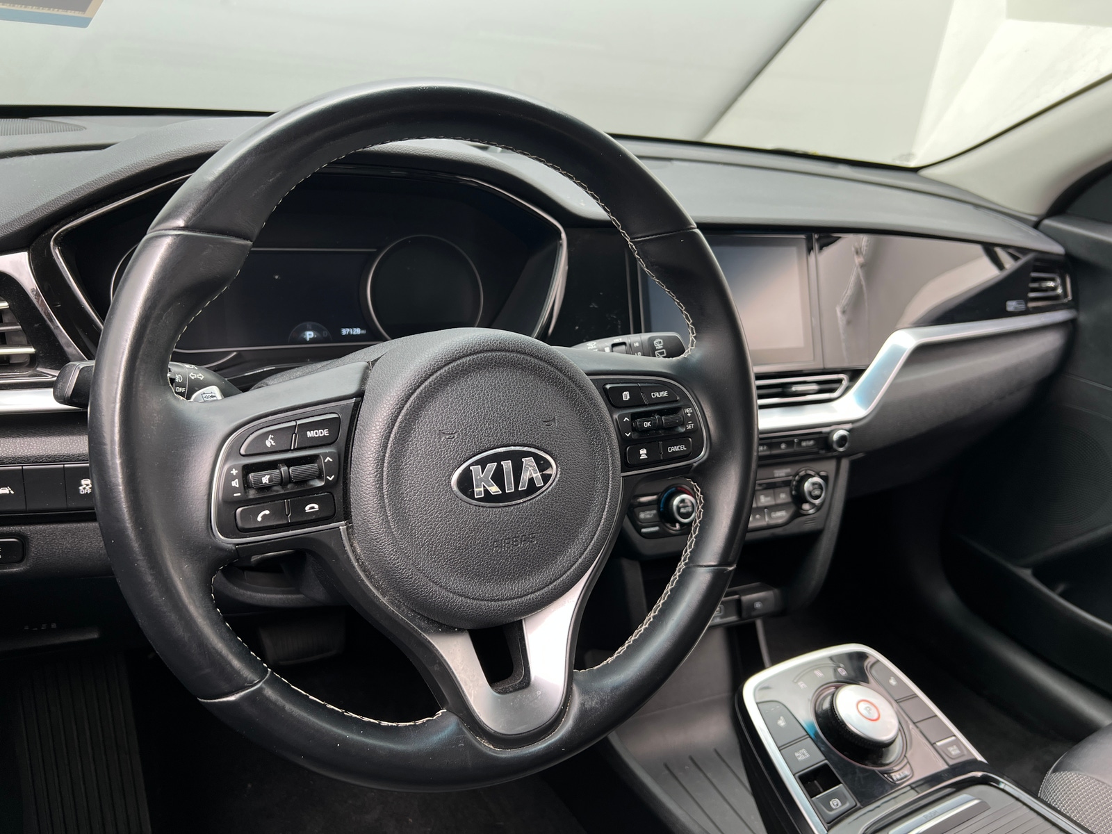 Thumbnail: 2020 Kia Niro - 5