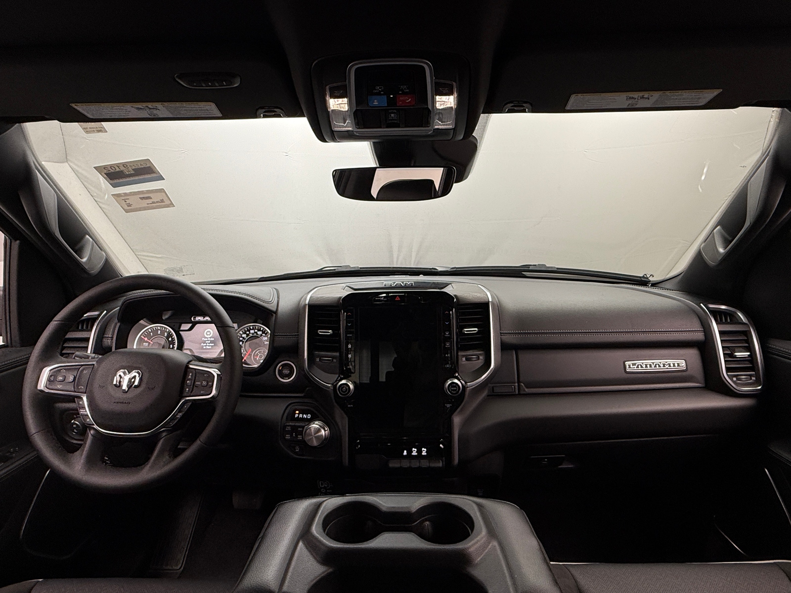 Thumbnail: 2025 RAM 1500 - 2