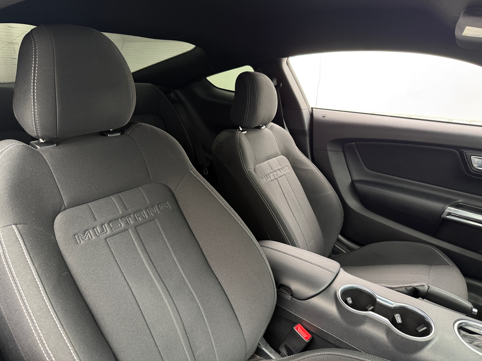 Thumbnail: 2022 Ford Mustang - 2