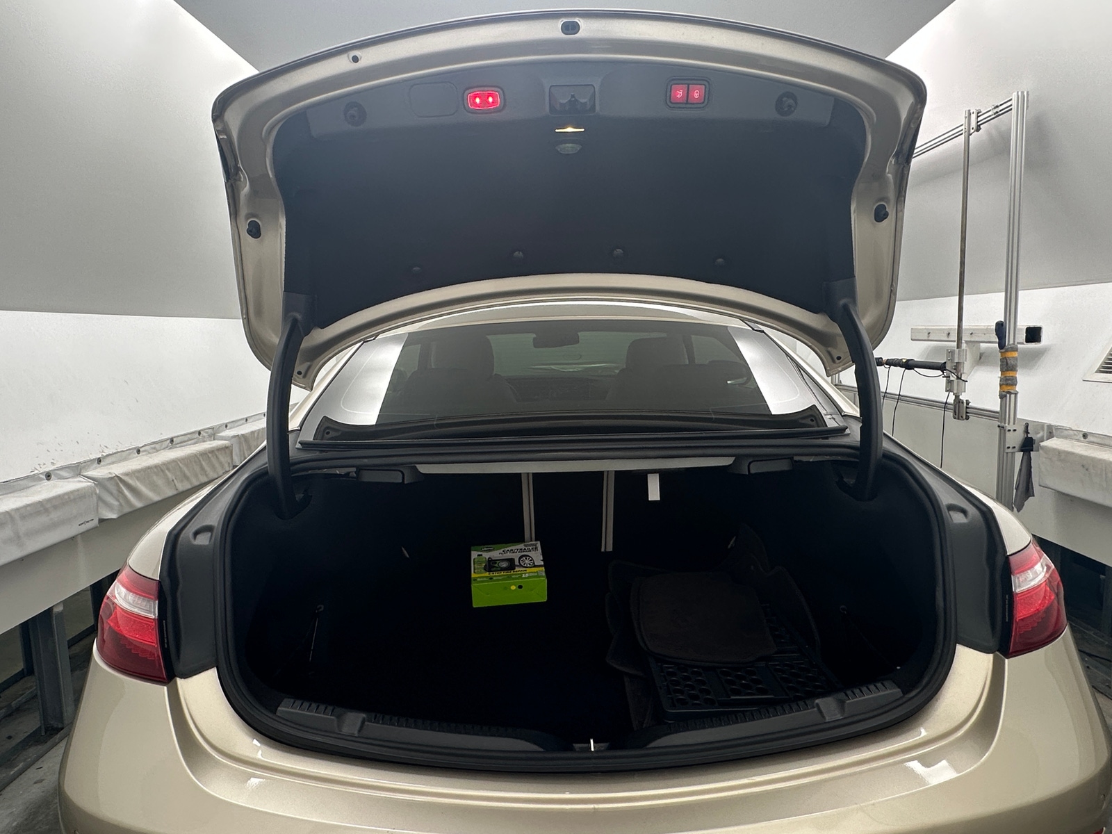 Thumbnail: 2018 Mercedes-Benz E-Class - 5