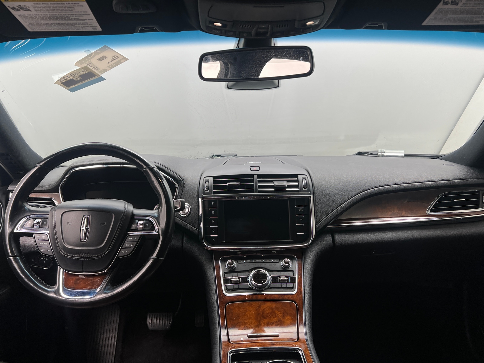 Thumbnail: 2017 Lincoln Continental - 2