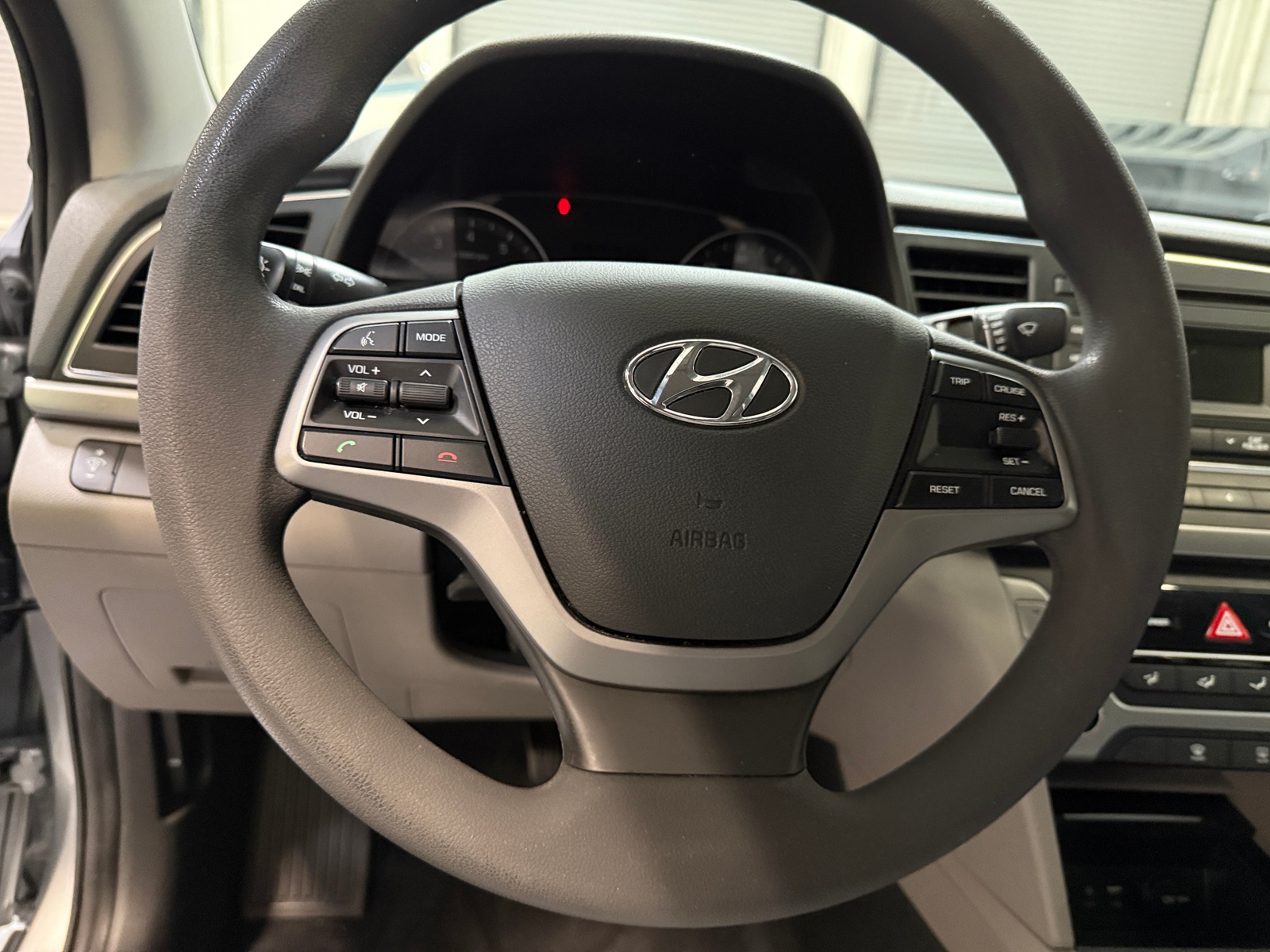 Thumbnail: 2017 Hyundai Elantra - 5