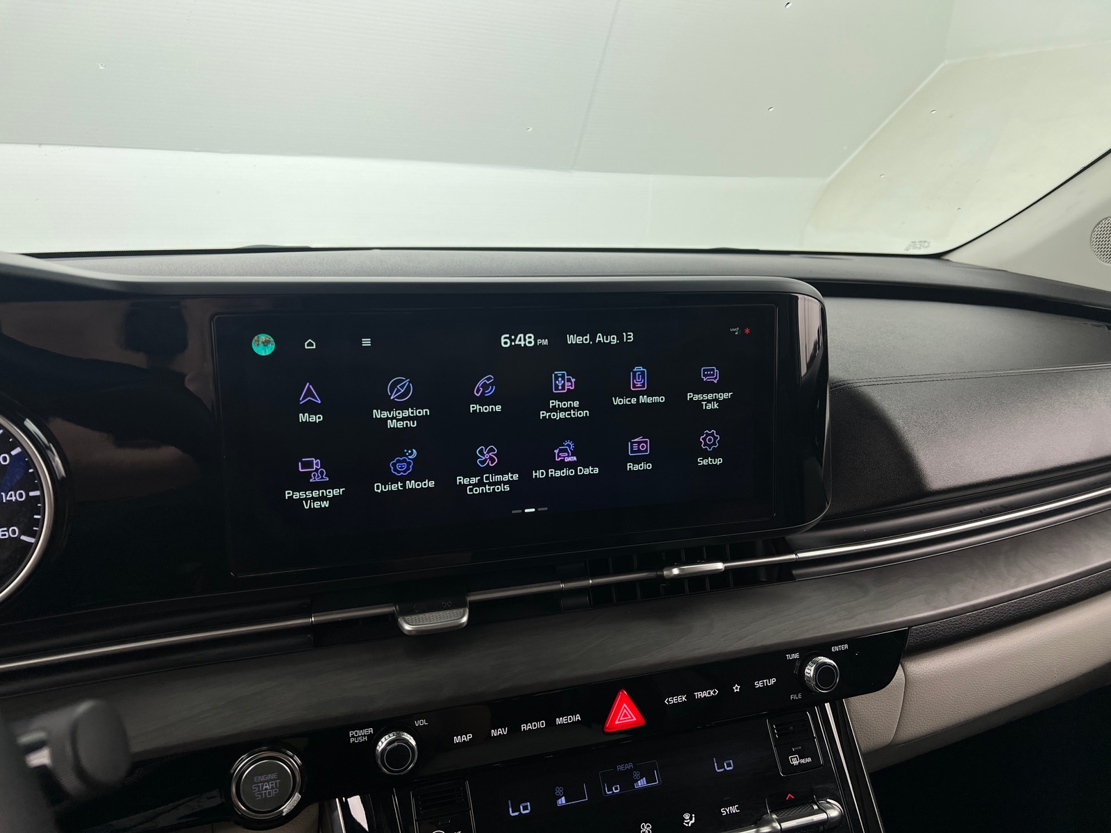 Thumbnail: 2022 Kia Carnival - 4