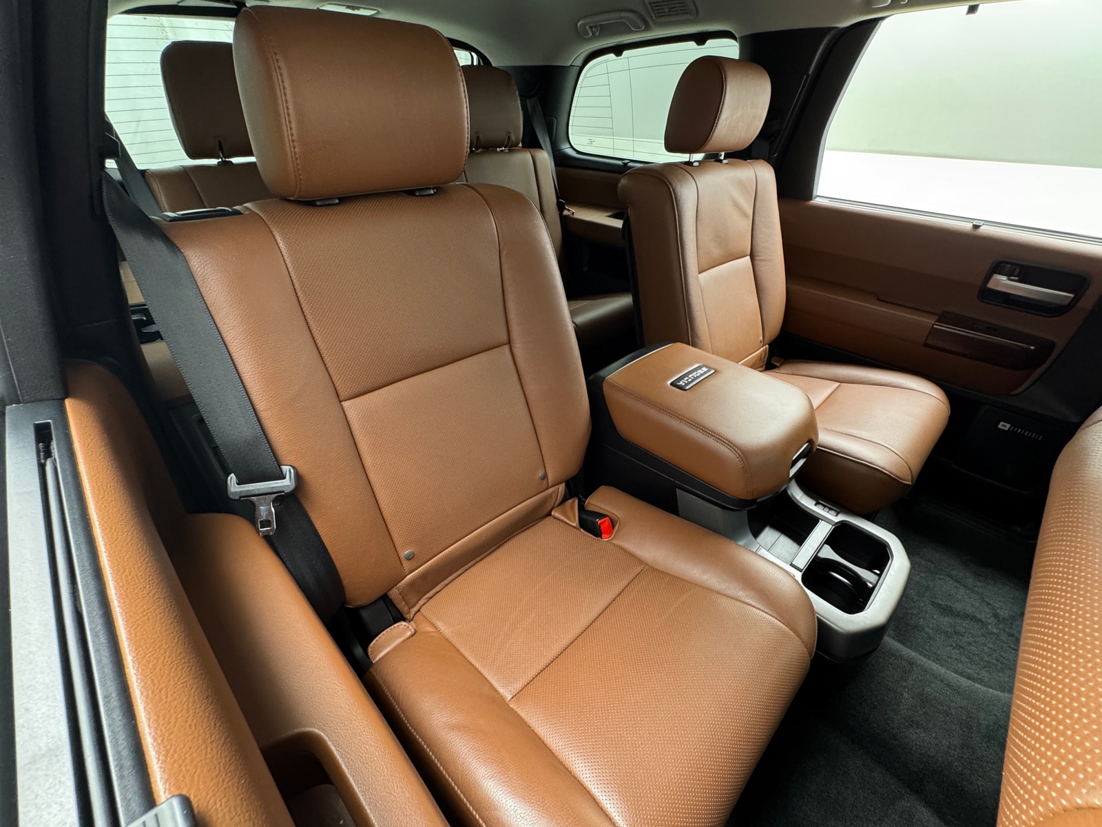 Thumbnail: 2016 Toyota Sequoia - 5