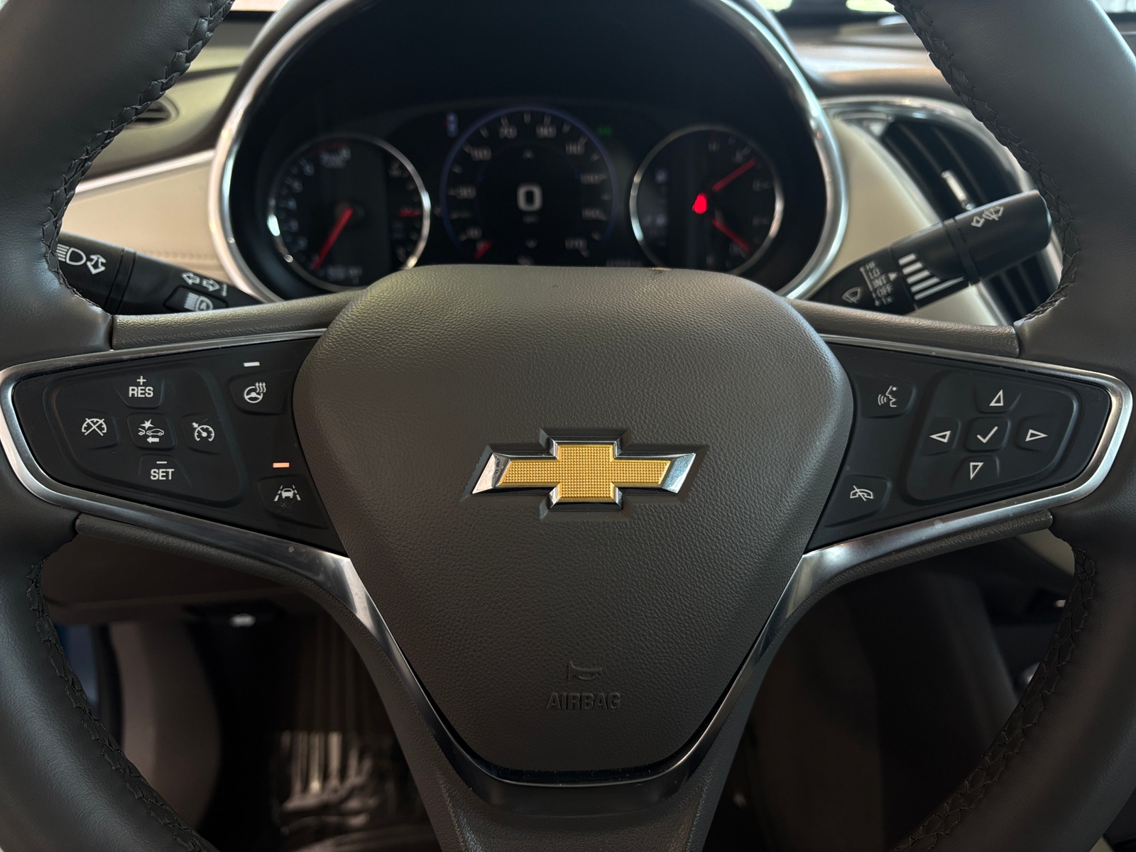 Thumbnail: 2024 Chevrolet Malibu - 5