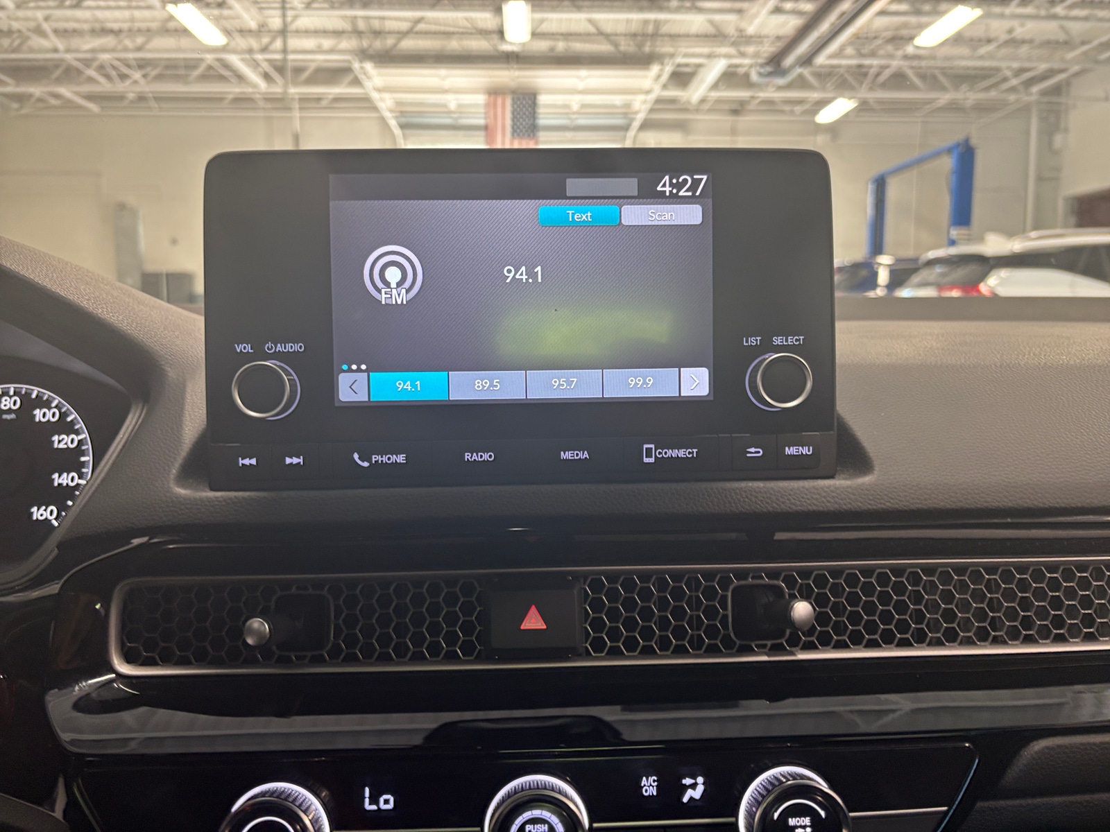 Thumbnail: 2024 Honda Civic - 4