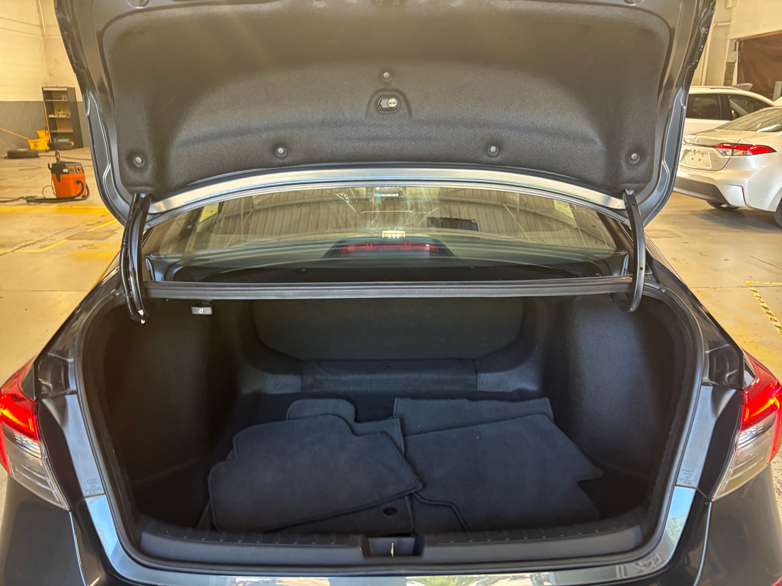 Thumbnail: 2024 Honda Civic - 6