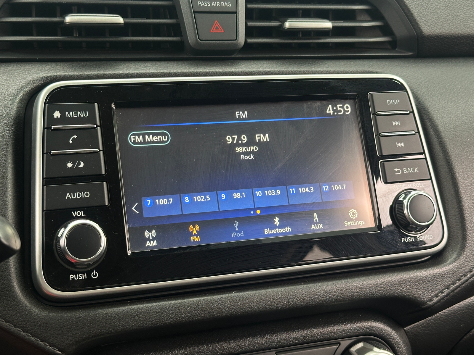 Thumbnail: 2020 Nissan Versa - 4