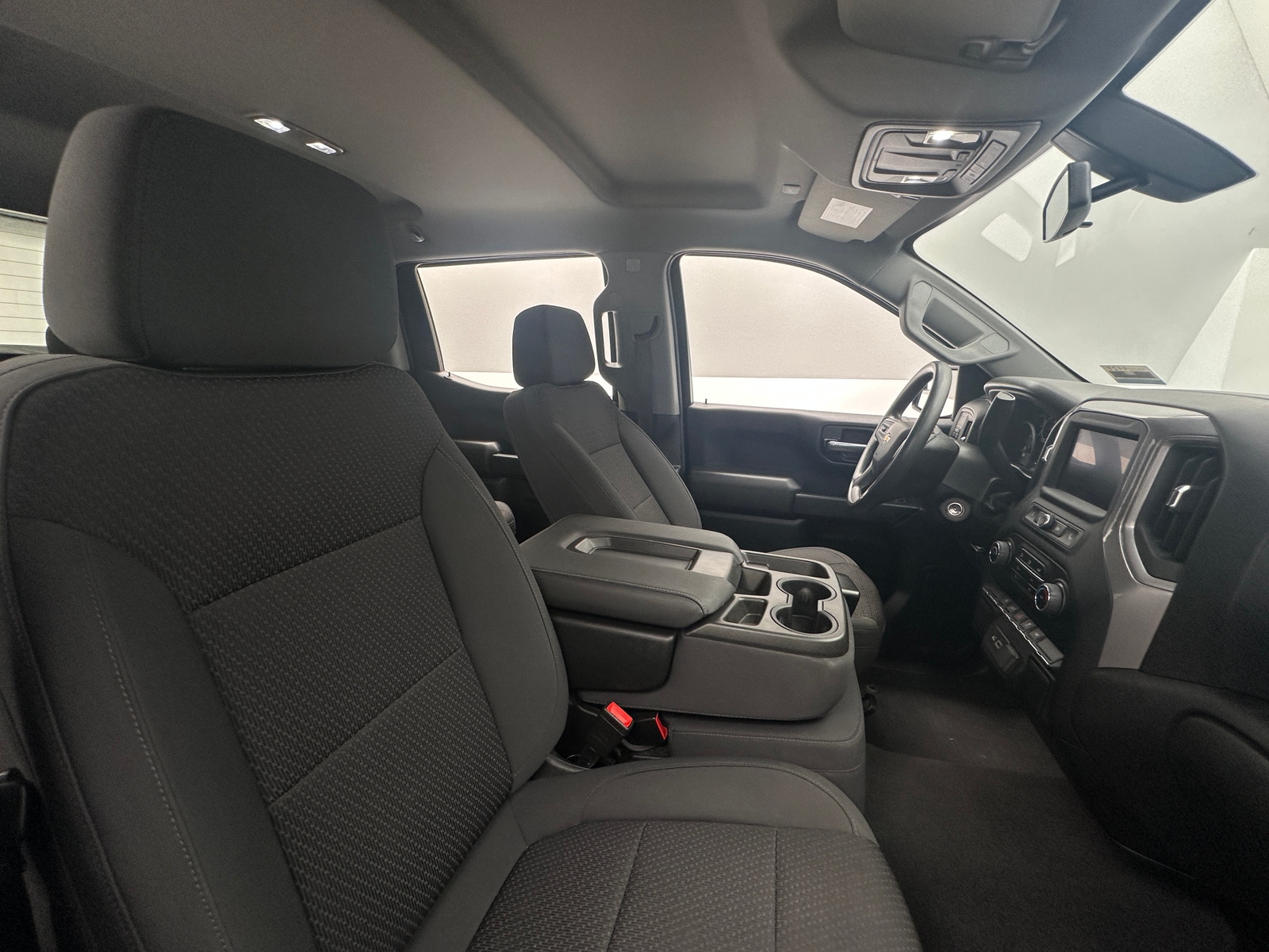 Thumbnail: 2022 Chevrolet Silverado 1500 - 2