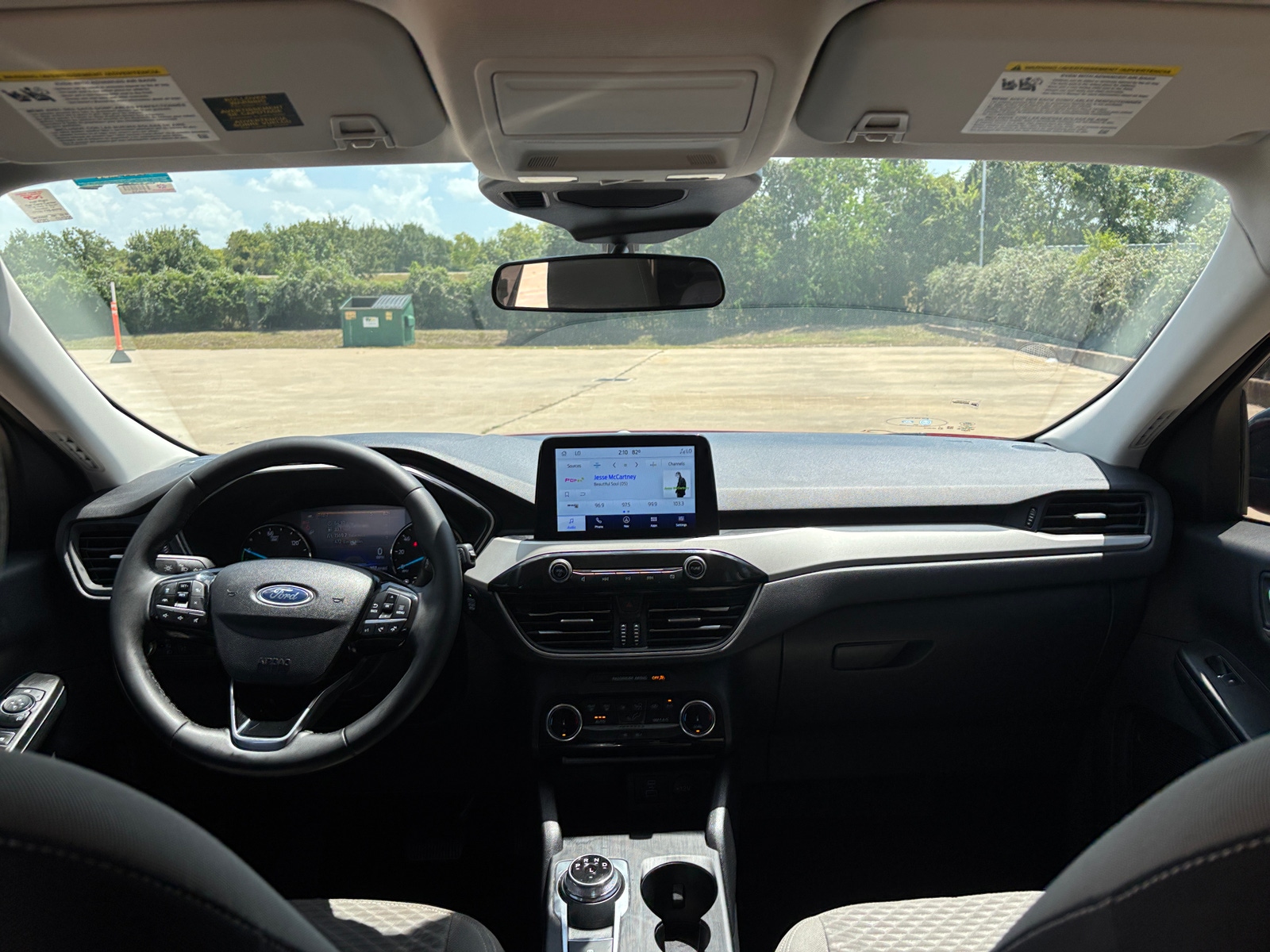 Thumbnail: 2022 Ford Escape - 3