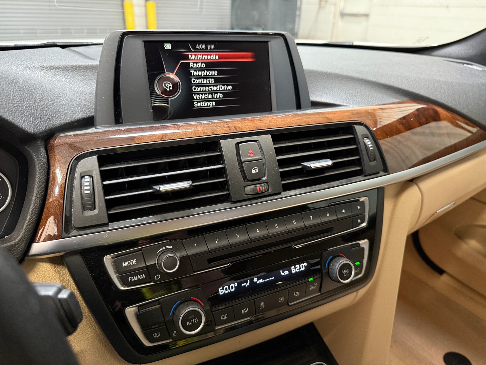 Thumbnail: 2016 BMW 4 Series - 2