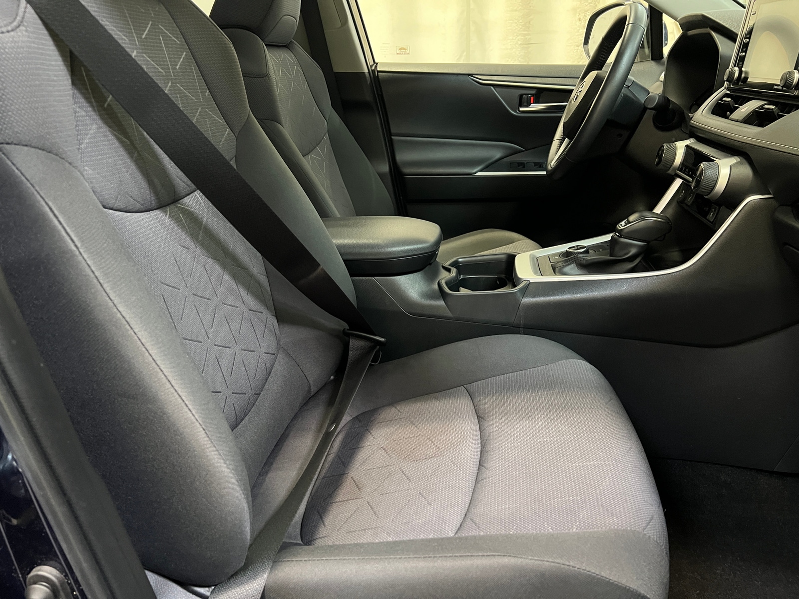Thumbnail: 2021 Toyota RAV4 - 2