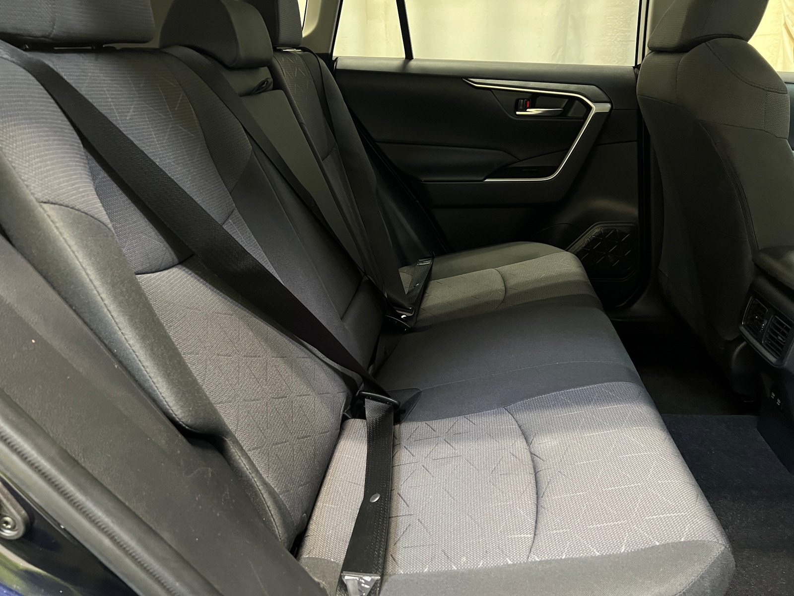 Thumbnail: 2021 Toyota RAV4 - 6