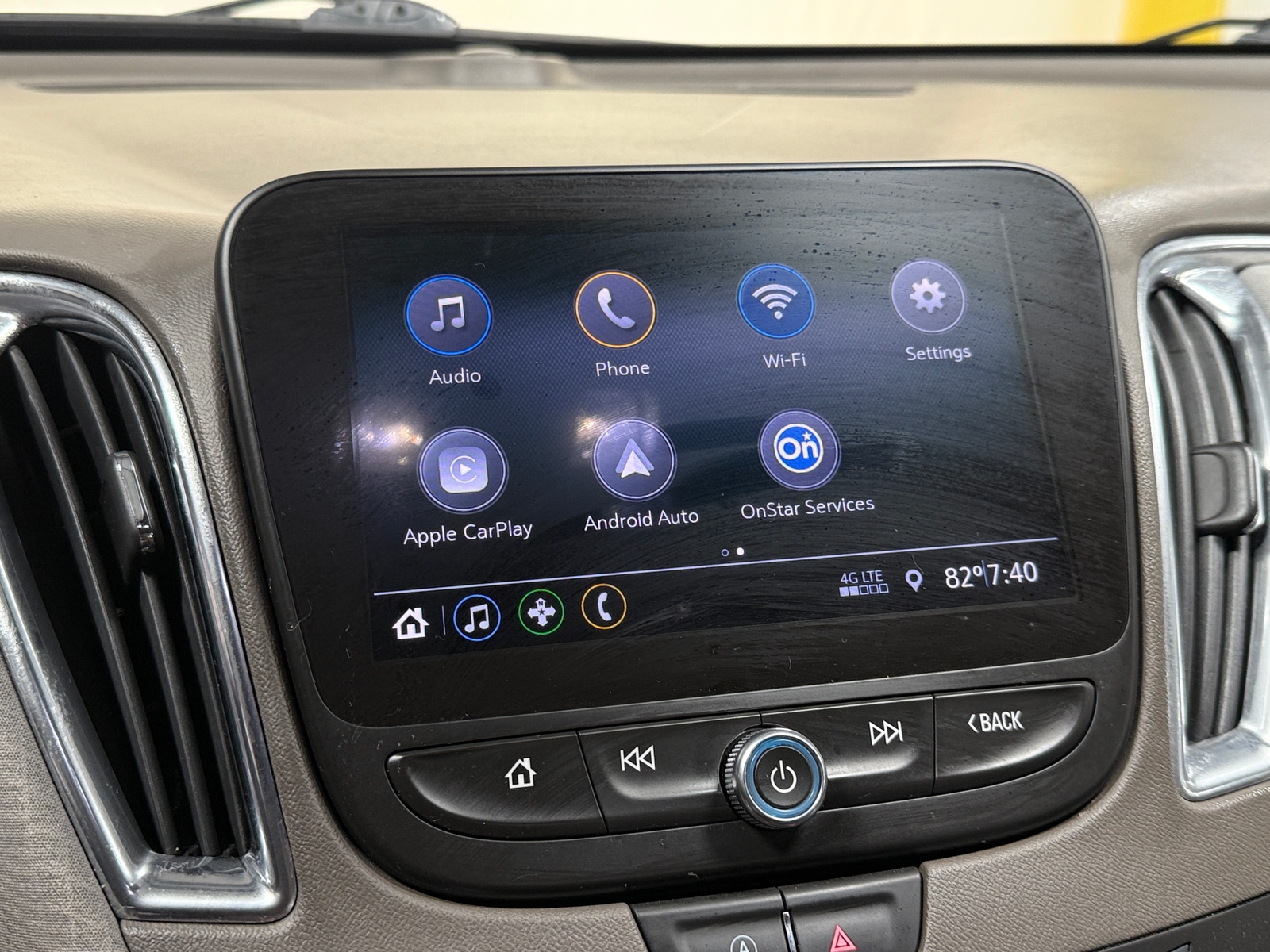 Thumbnail: 2020 Chevrolet Malibu - 4