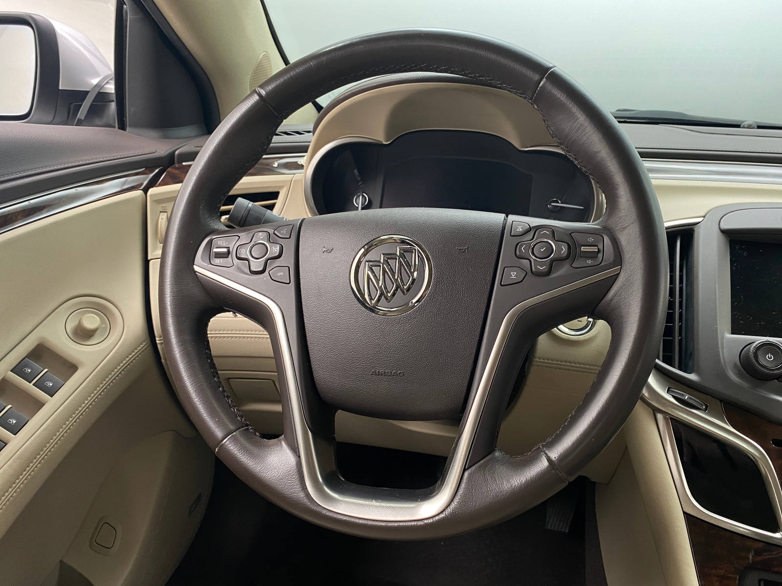 Thumbnail: 2015 Buick LaCrosse - 4