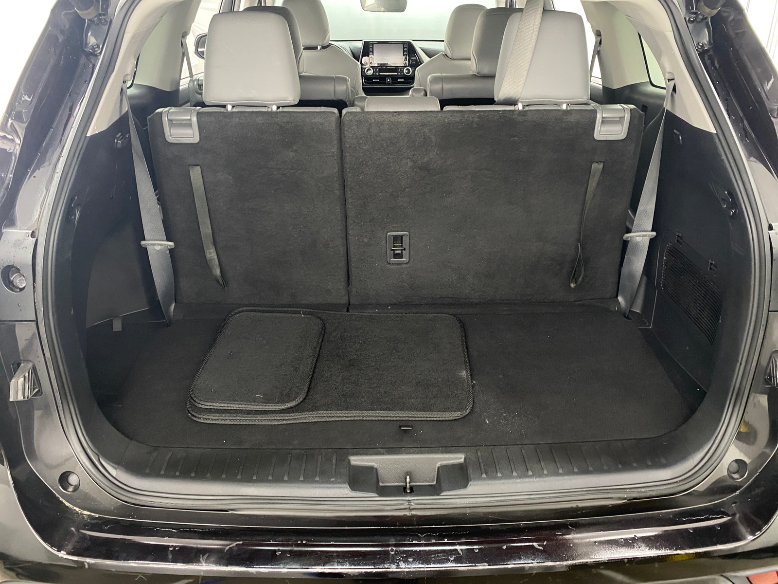 Thumbnail: 2021 Toyota Highlander - 6