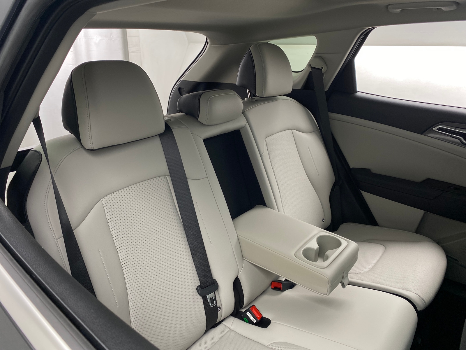 Thumbnail: 2025 Kia Sportage - 5