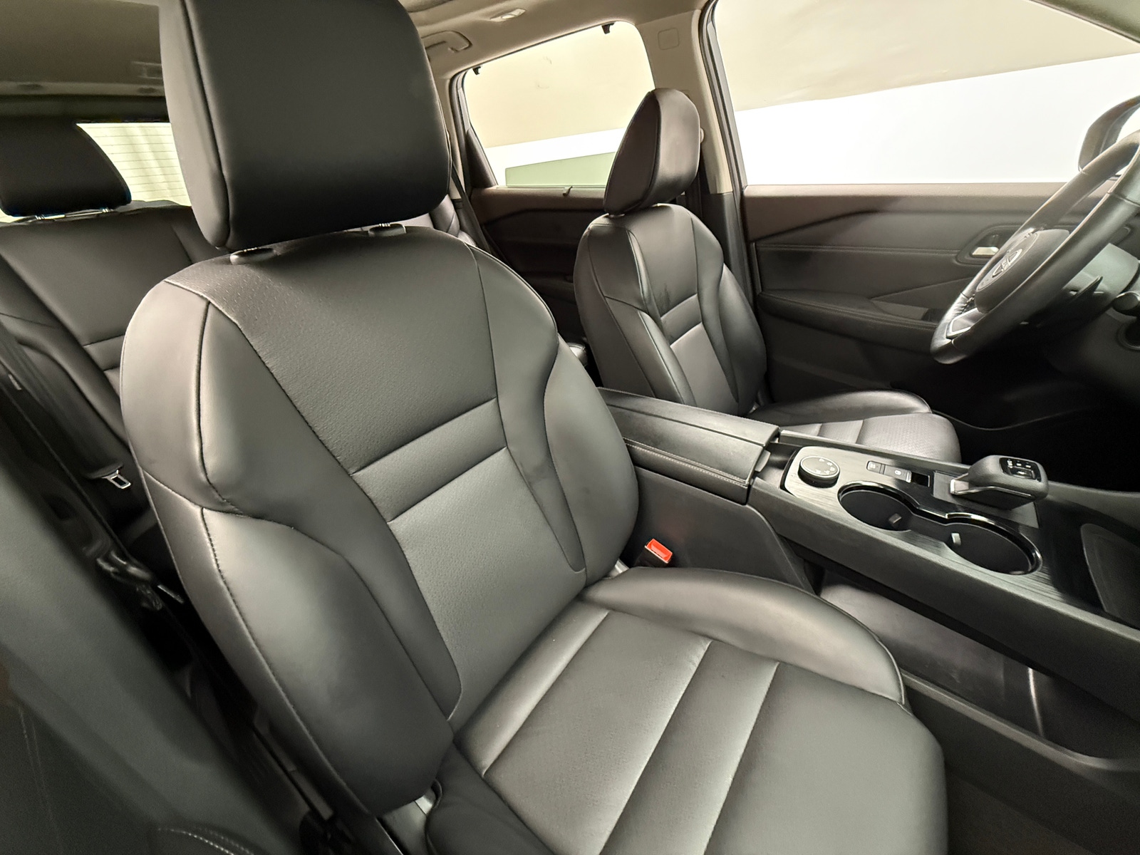 Thumbnail: 2023 Nissan Rogue - 2