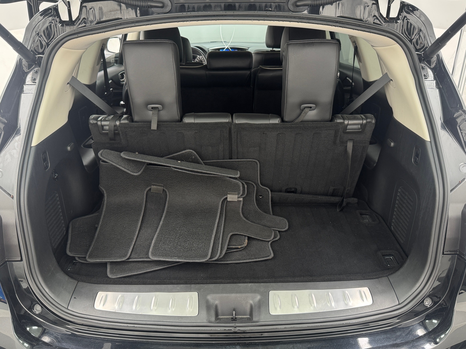Thumbnail: 2019 INFINITI QX60 - 6