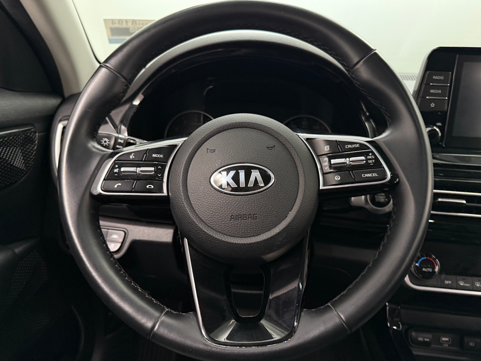 Thumbnail: 2021 Kia Seltos - 4