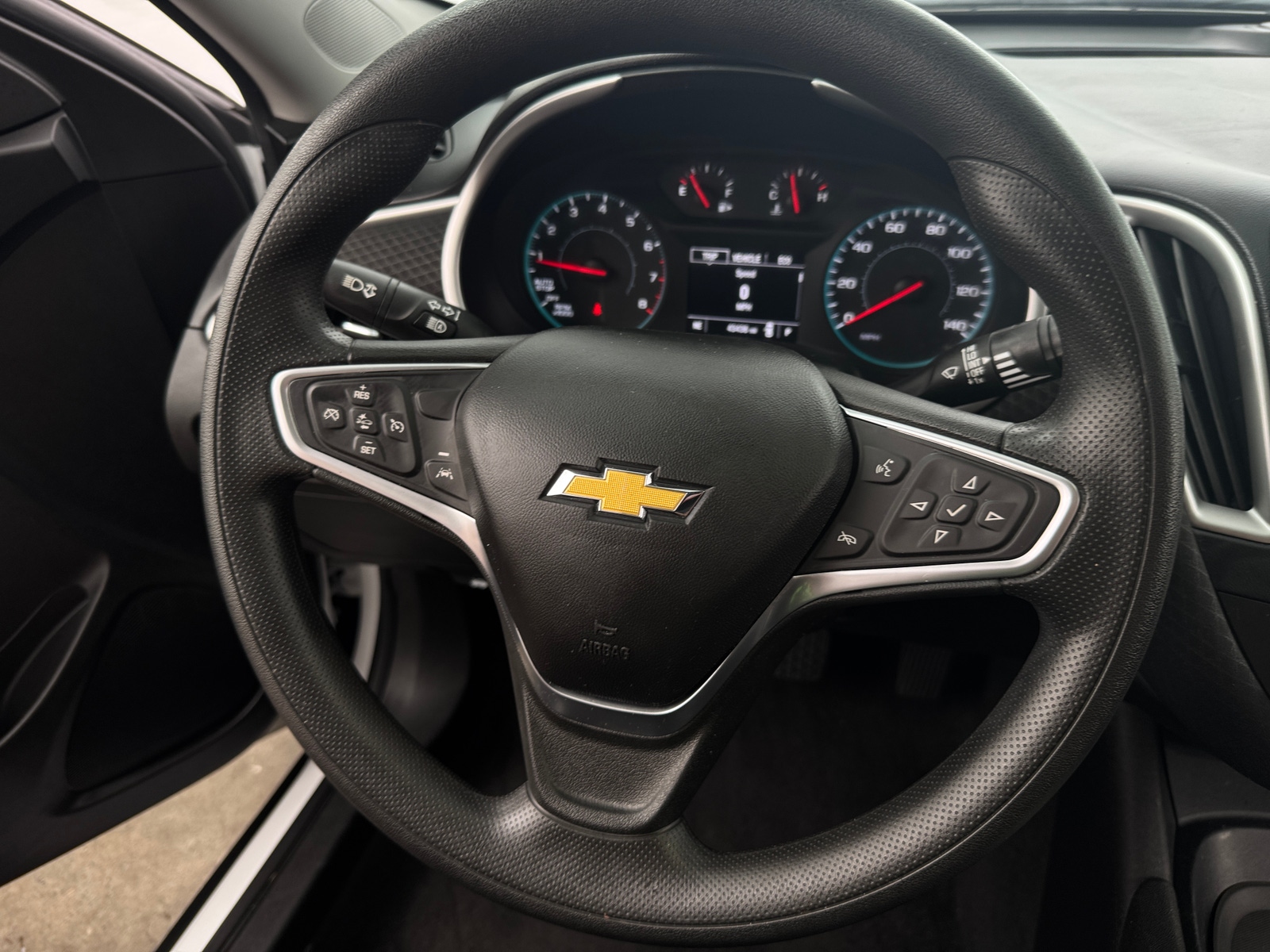 Thumbnail: 2023 Chevrolet Malibu - 5