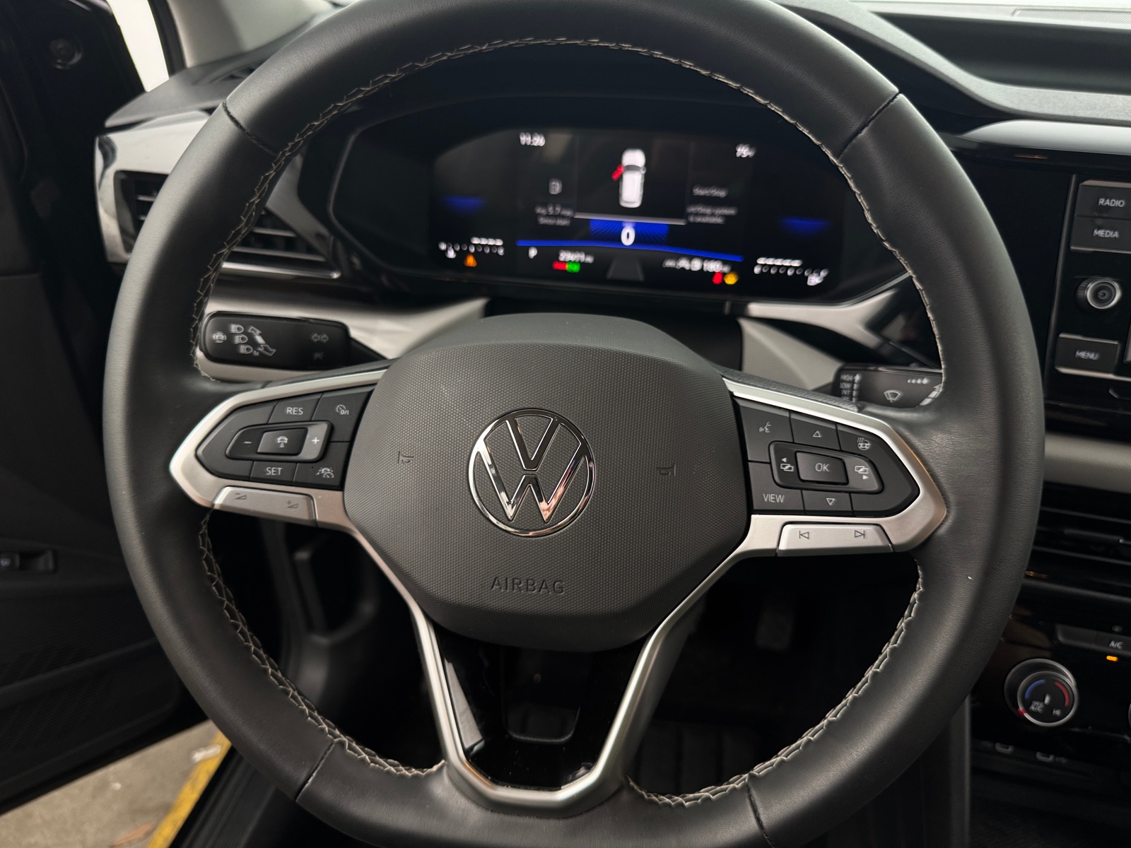 Thumbnail: 2024 Volkswagen Taos - 5