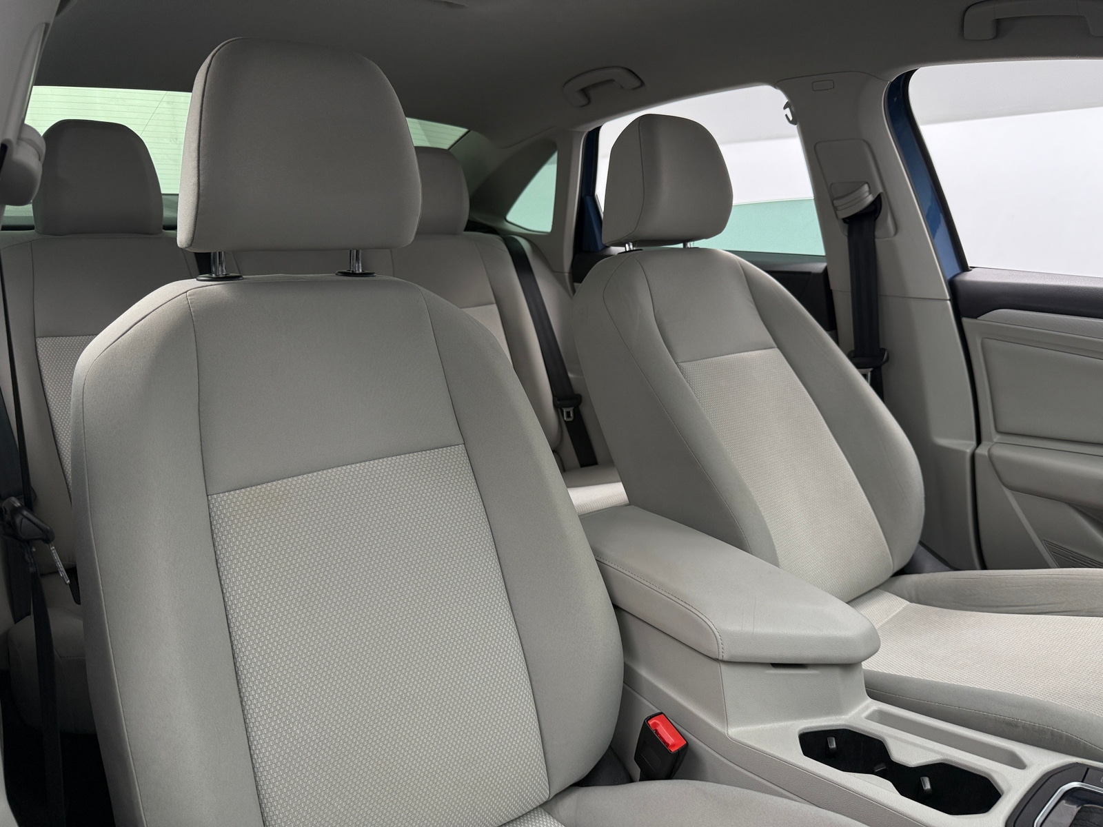 Thumbnail: 2019 Volkswagen Jetta - 2