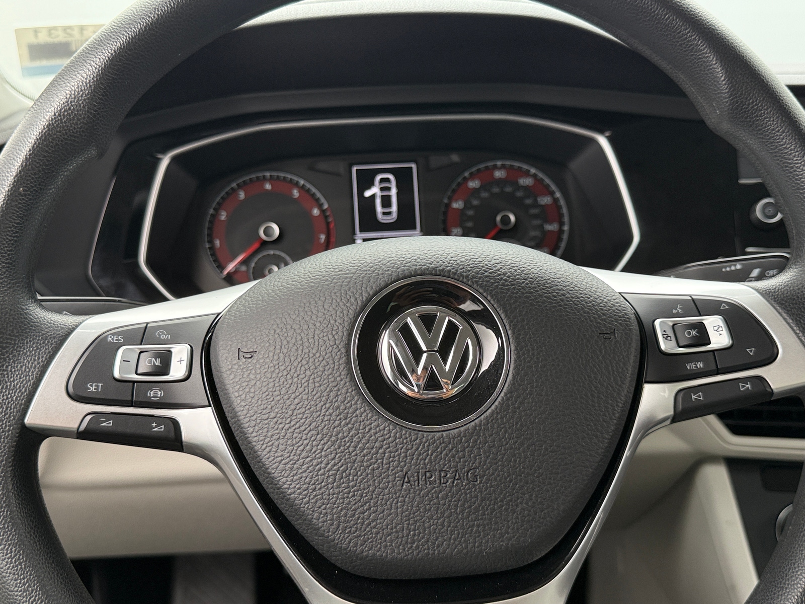 Thumbnail: 2019 Volkswagen Jetta - 5