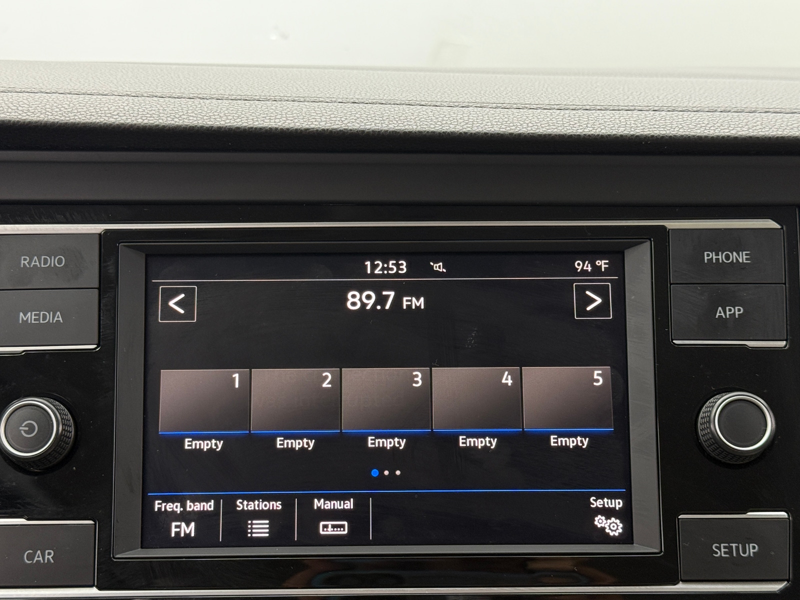 Thumbnail: 2019 Volkswagen Jetta - 4