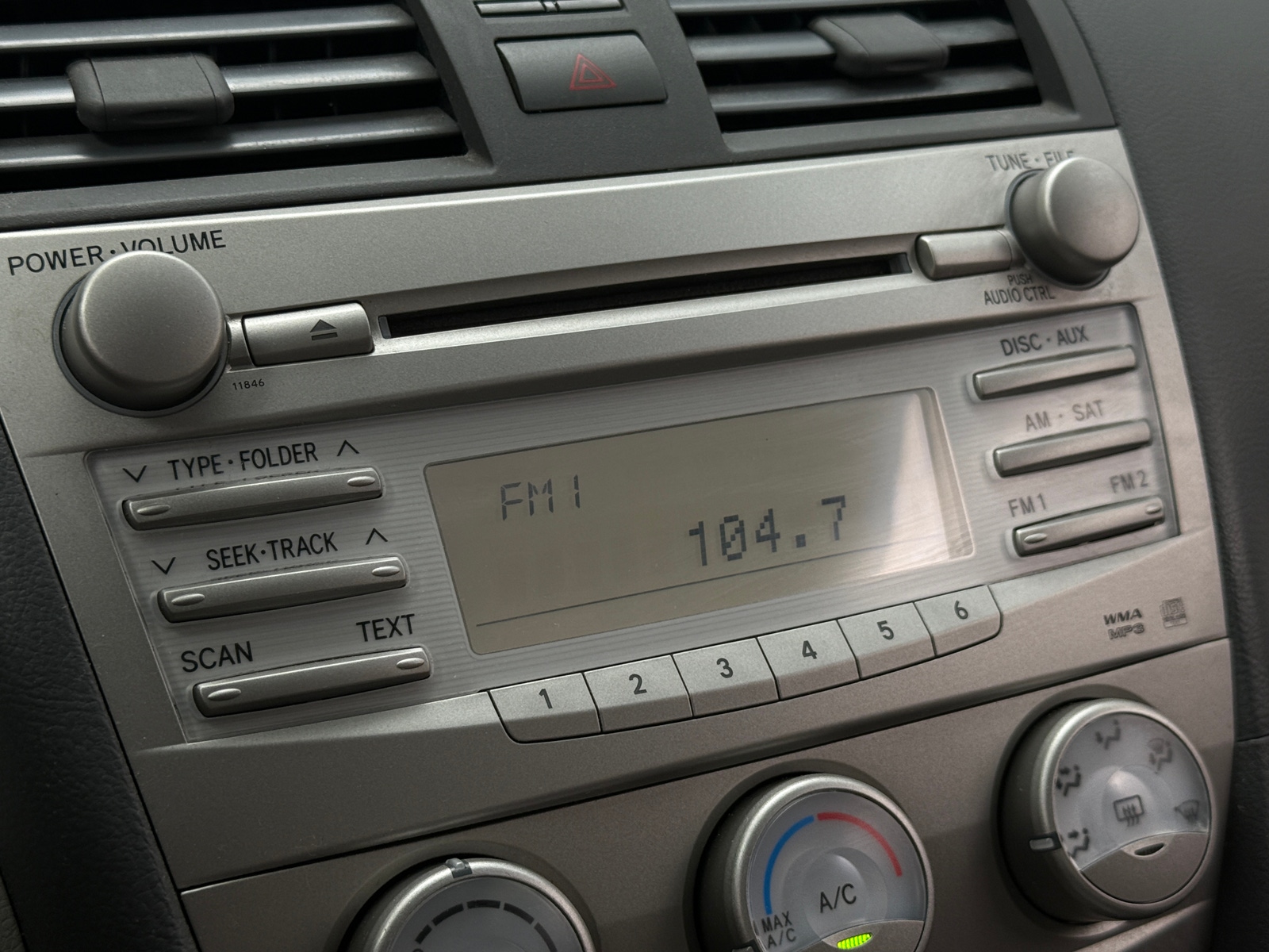 Thumbnail: 2011 Toyota Camry - 4