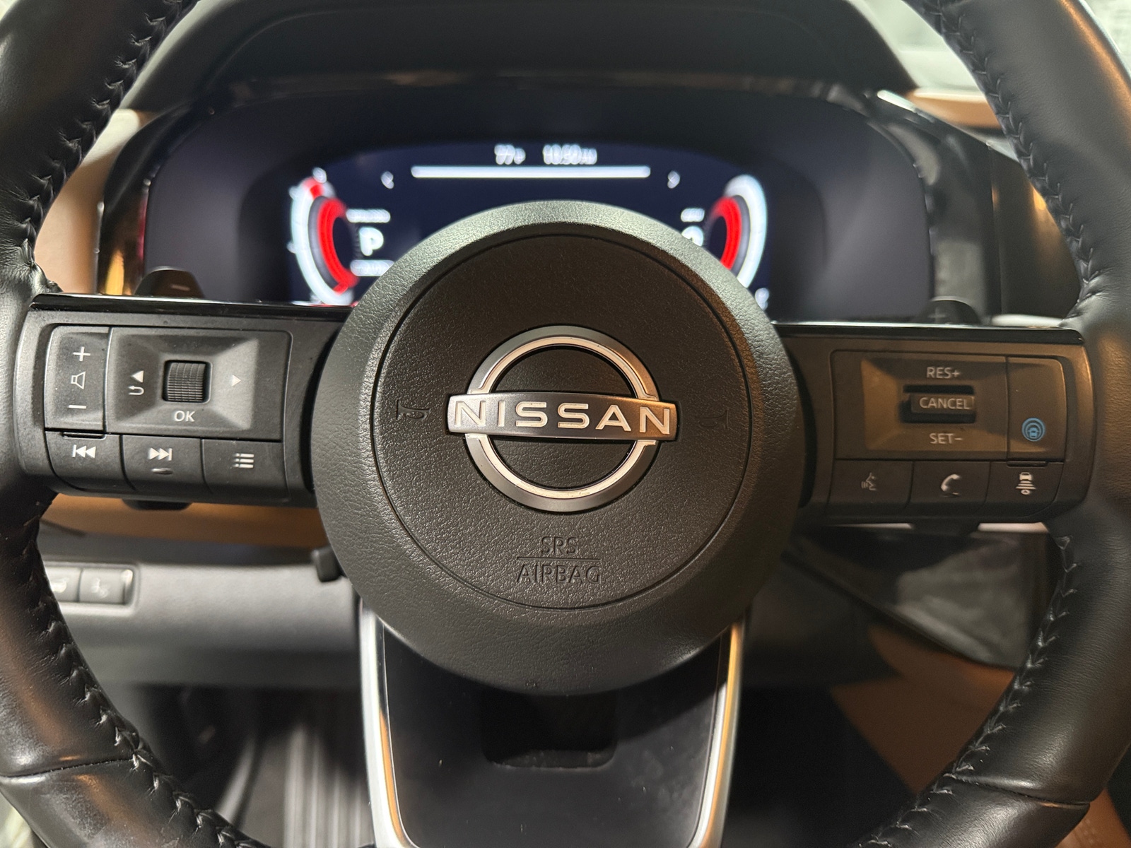 Thumbnail: 2023 Nissan Pathfinder - 4