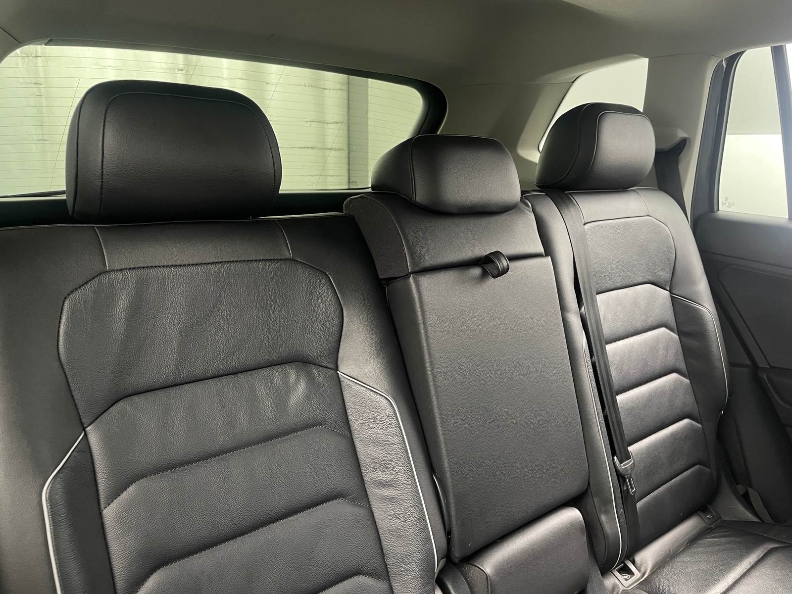 Thumbnail: 2018 Volkswagen Tiguan - 5