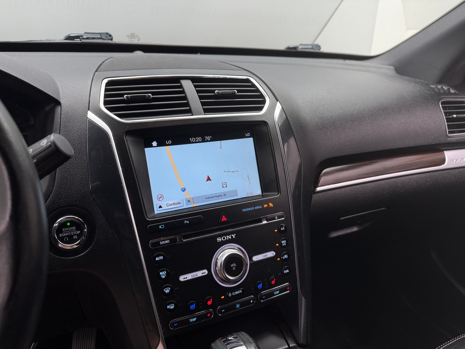 Thumbnail: 2018 Ford Explorer - 3