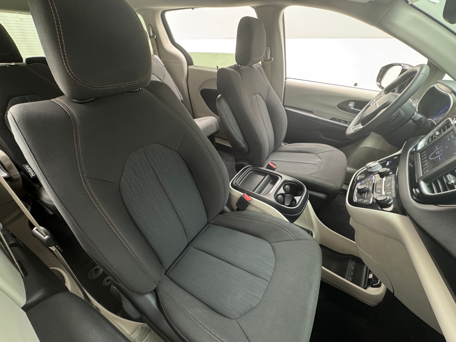 Thumbnail: 2018 Chrysler Pacifica - 2