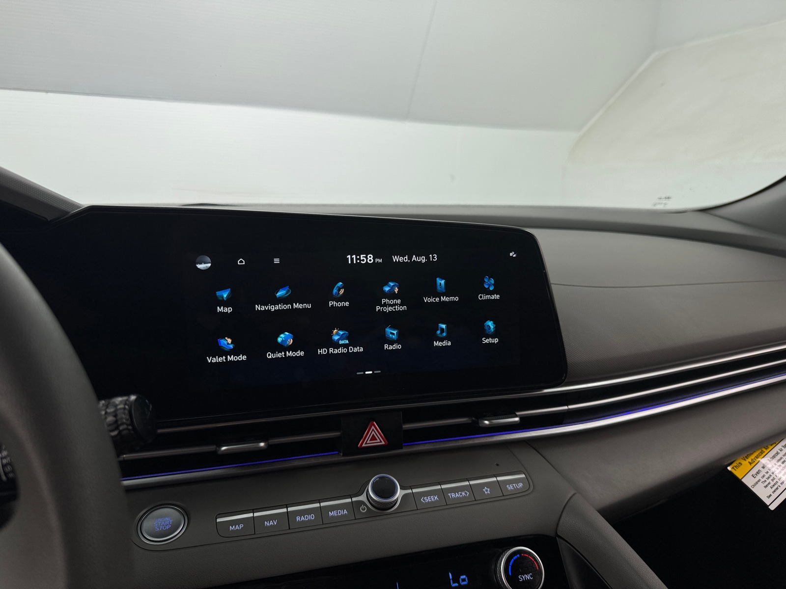 Thumbnail: 2024 Hyundai Elantra - 4
