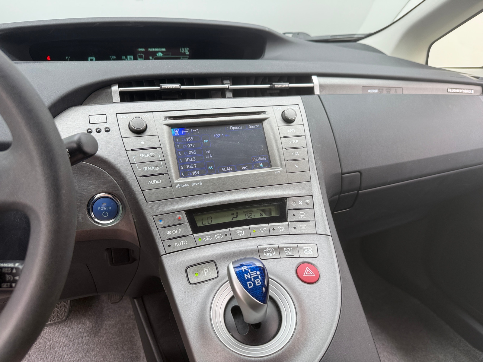 Thumbnail: 2013 Toyota Prius - 4