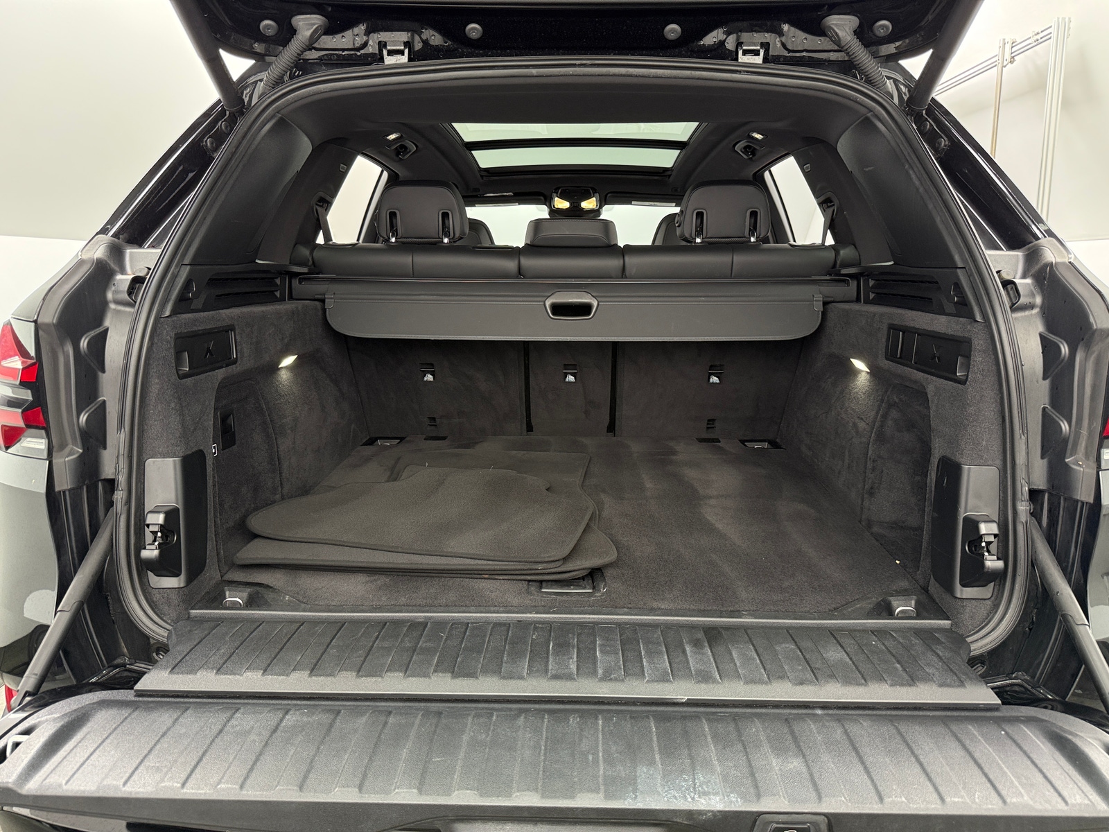 Thumbnail: 2024 BMW X5 - 6