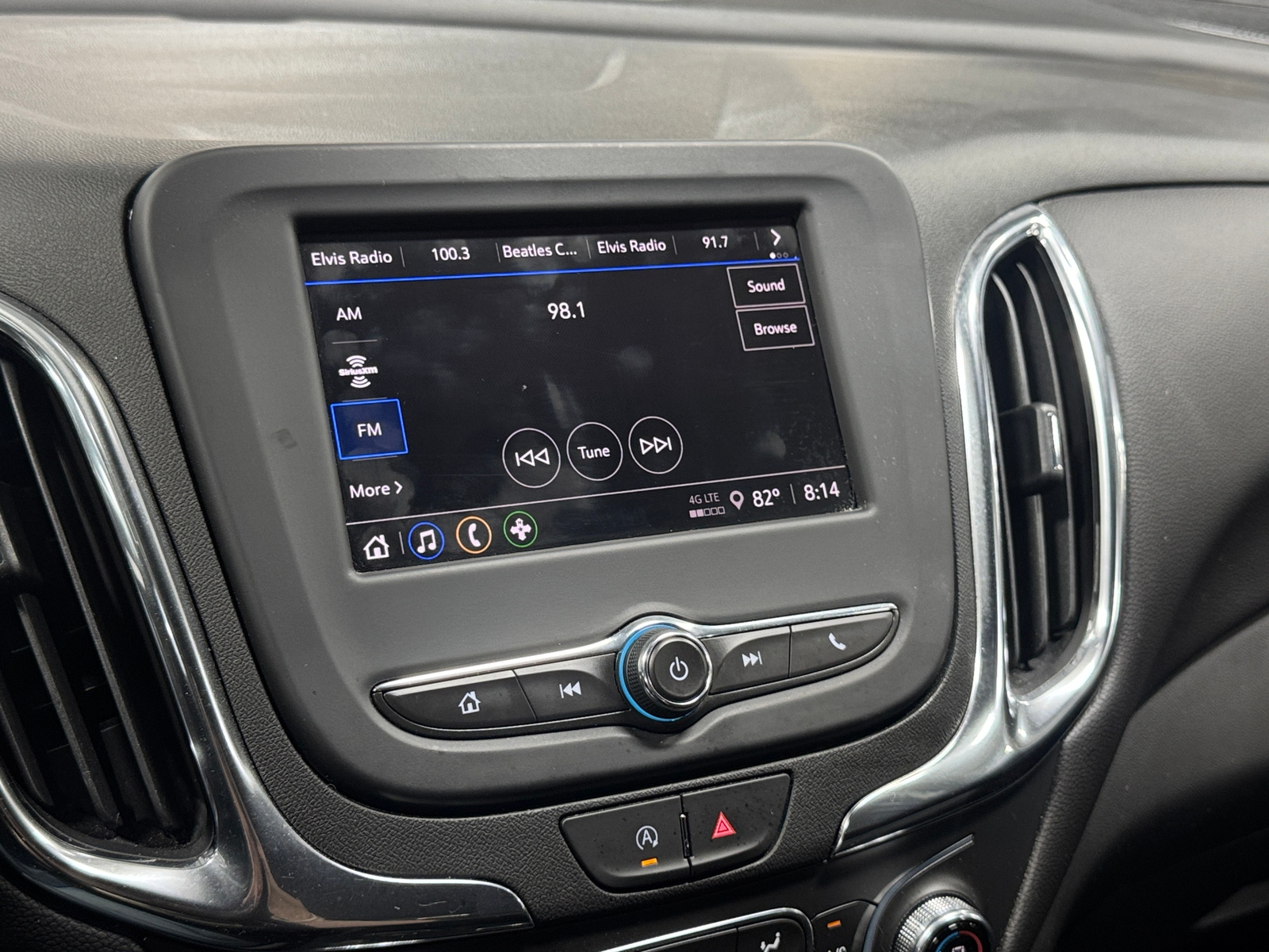 Thumbnail: 2022 Chevrolet Equinox - 4